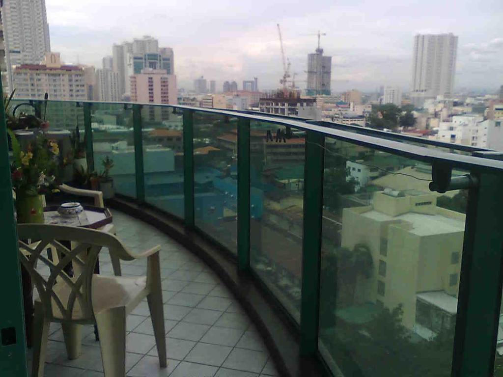 Baywatch Tower Manila Hotel Habitación foto